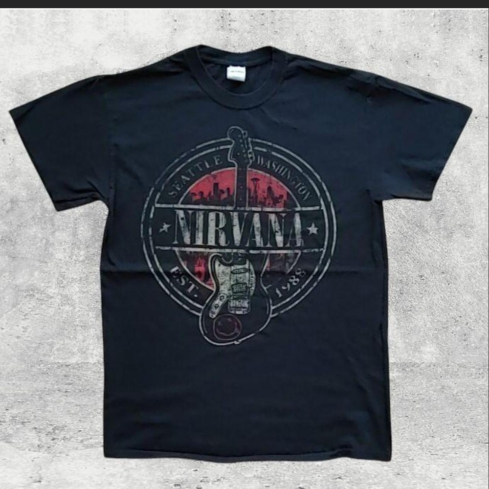 VTG 2000s Nirvana Guitar Band T-Shirt Medium Gildan Kurt Cobain Grunge